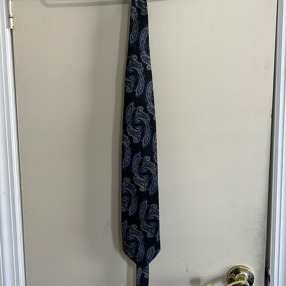 NWT Sir Henry necktie